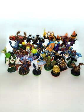 Skylander Lot- 25 pack no 2